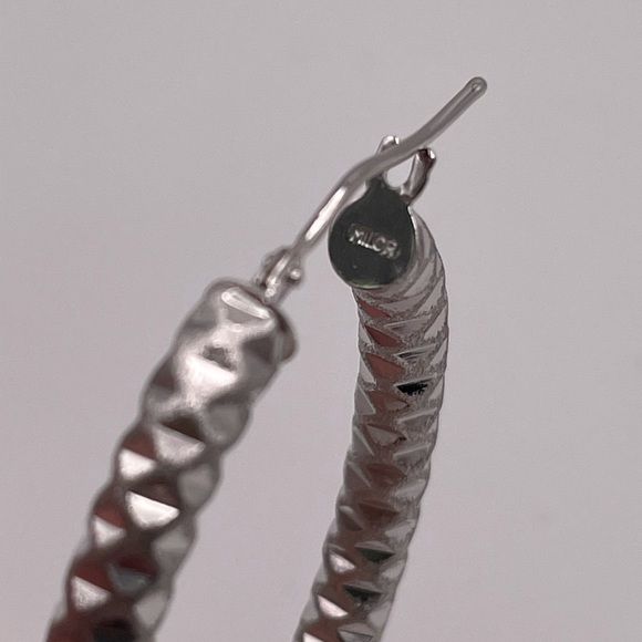 MILOR Italy Diamond-Cut Oval Hoop Earrings 14K White Gold - Picture 5 of 6